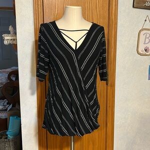 Maurice’s Navy Blue Top - Women’s Size Medium